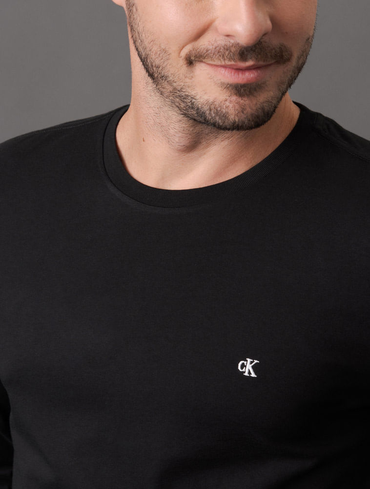 CM5OC01TL900_0987_4-CAMISETA-ML-CKJ-MASC-CK-BORDADO